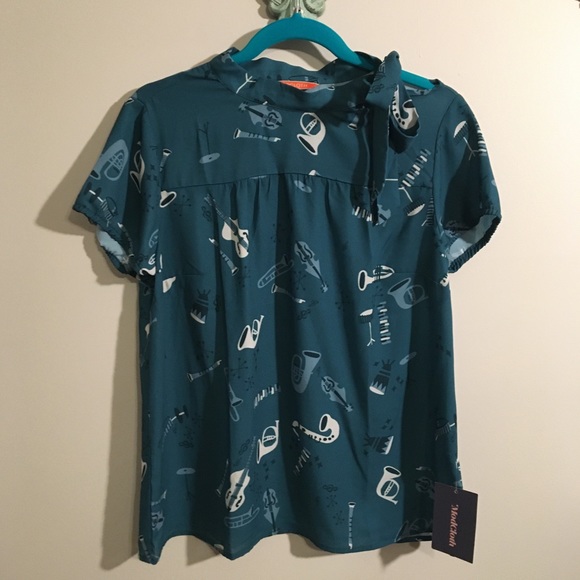 ModCloth Boat Neck Instrument Top - Picture 1 of 5